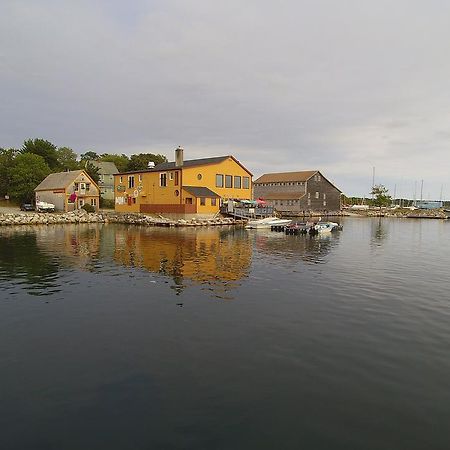 Inner Harbor Inn Shelburne Exterior foto